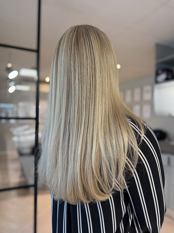 Det är de små detaljerna som gör det vackra. Slingor : supertunna vävda, 9:ans blekning bonder inside